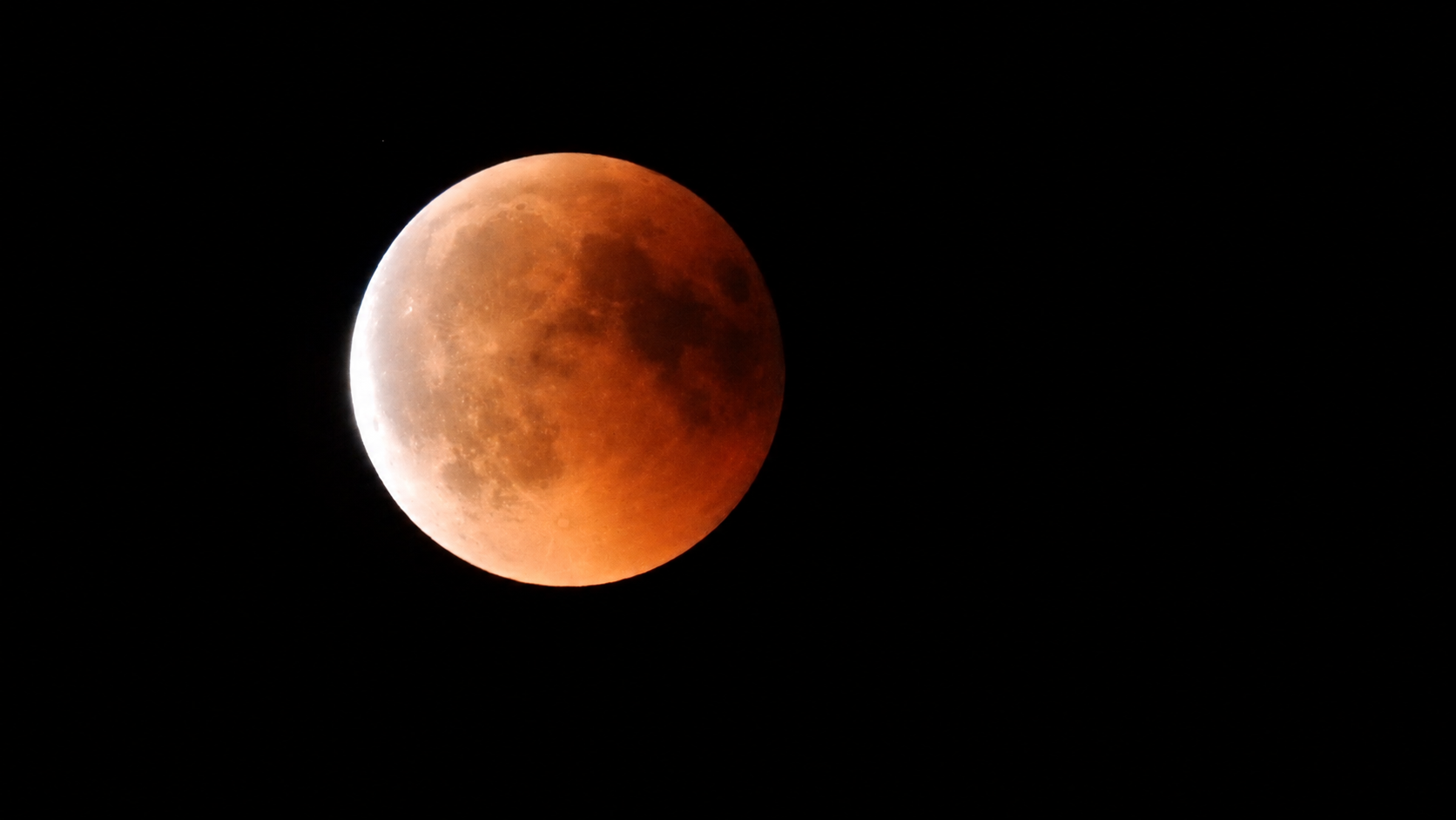 Partielle Mondfinsternis am 28. August 2026: Dunkler Mond im Morgengrauen